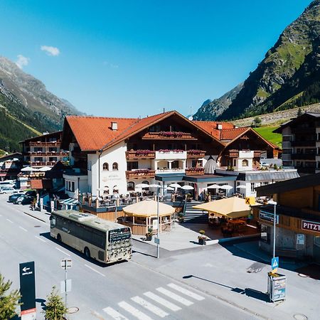 Hotel Mittagskogel Pitztal Sankt Leonhard im Pitztal Exterior photo
