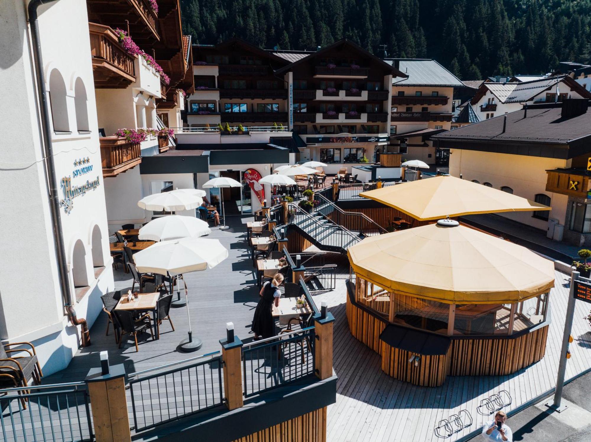 Hotel Mittagskogel Pitztal Sankt Leonhard im Pitztal Exterior photo
